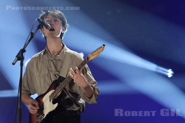 OUGHT - 2014-10-30 - PARIS - Grande Halle de La Villette - 